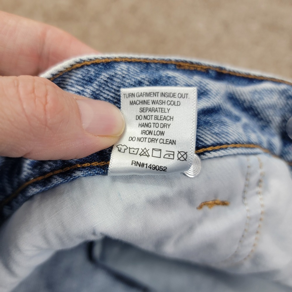 New Fashion Nova Women Light Wash Denim Shorts Sz 16 Plus Distressed Button Fly - Picture 7 of 7